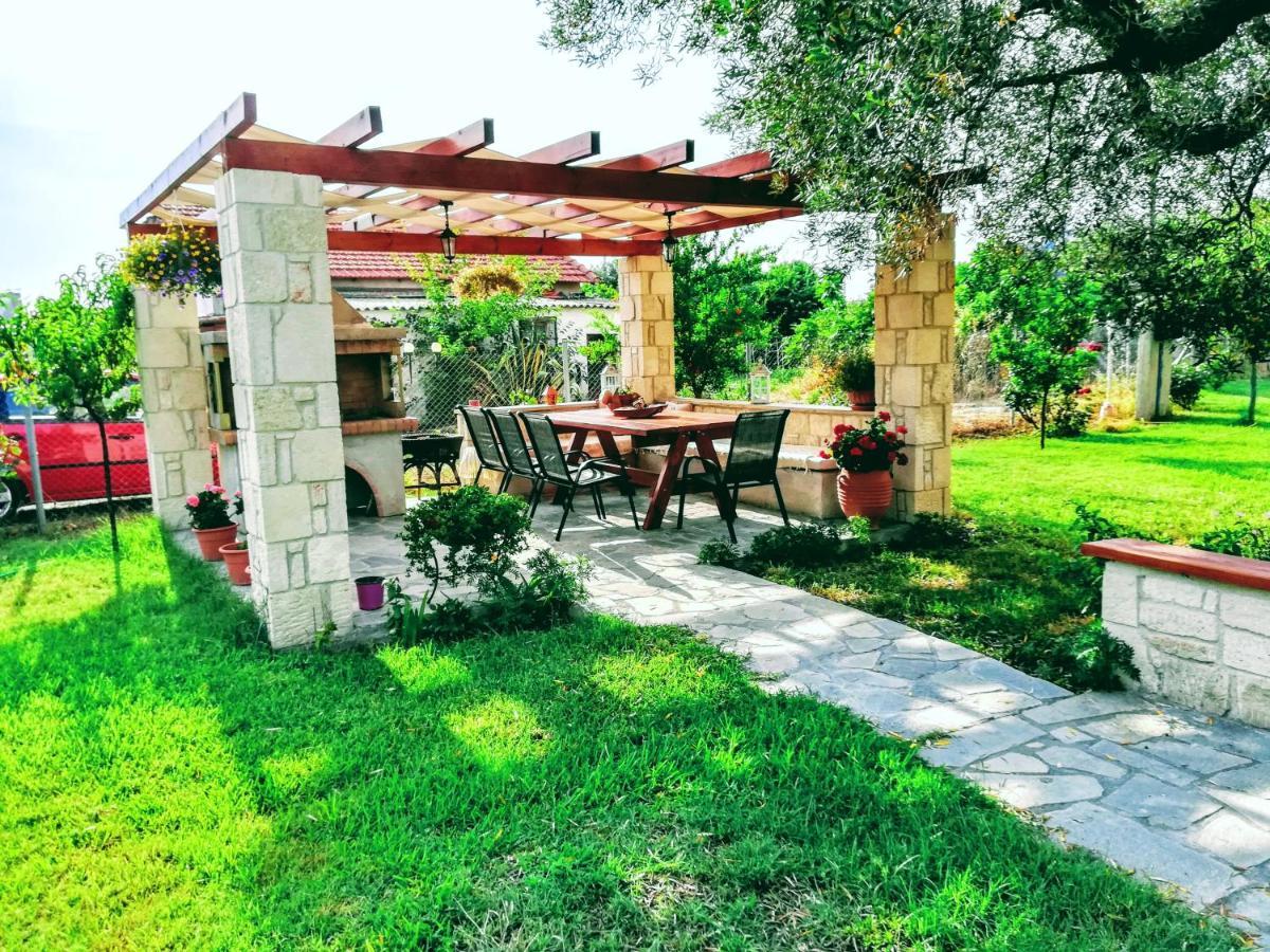 Giorgos Apartments. Skála Foúrkas Zewnętrze zdjęcie