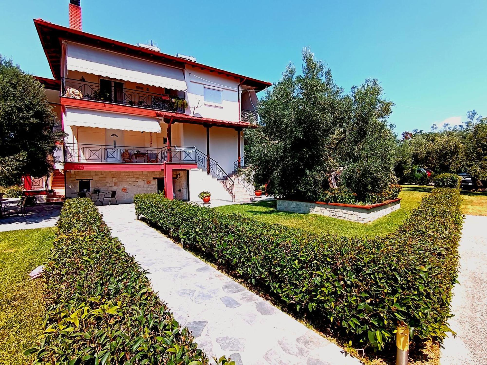 Giorgos Apartments. Skála Foúrkas Zewnętrze zdjęcie