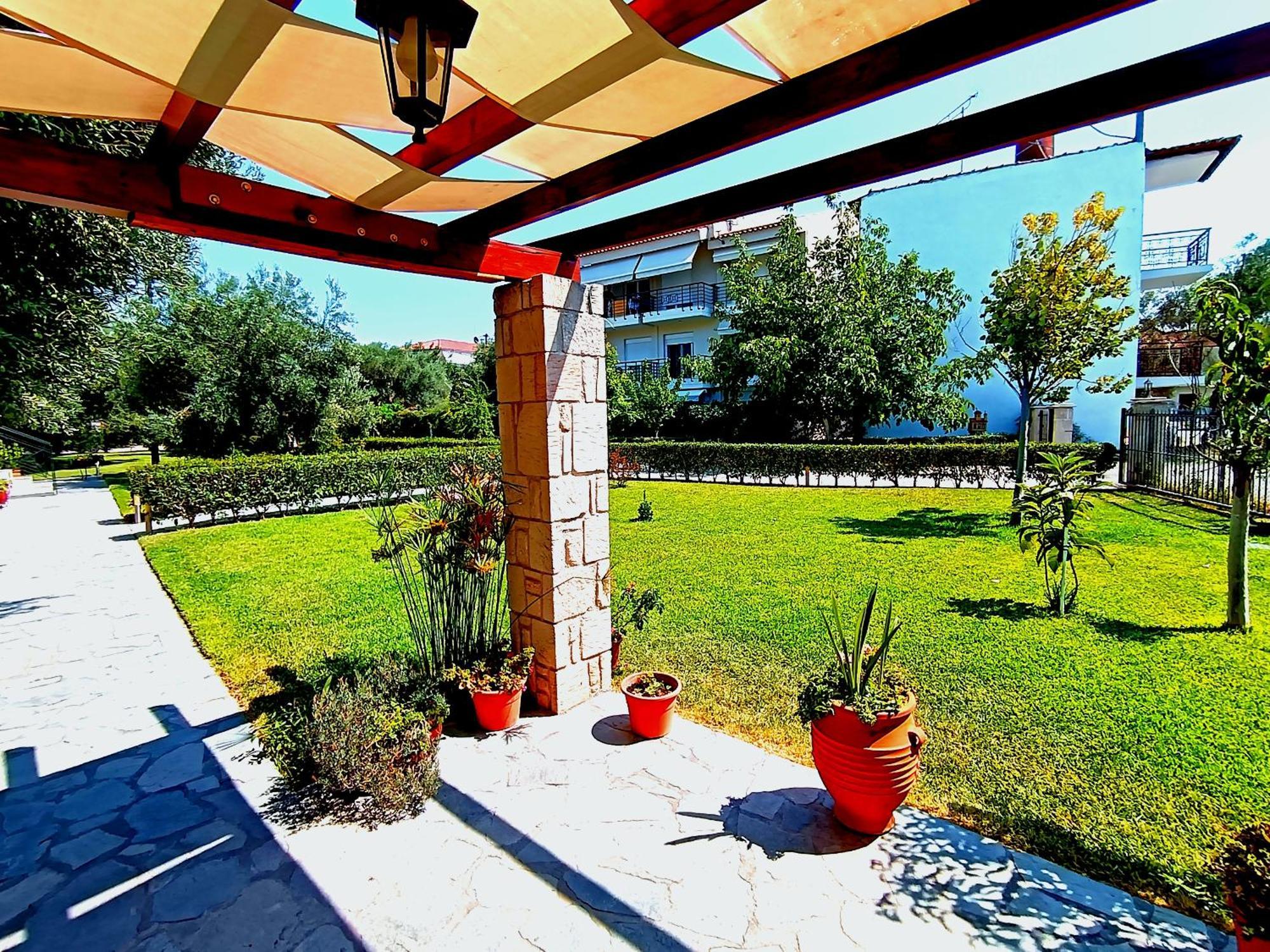Giorgos Apartments. Skála Foúrkas Zewnętrze zdjęcie